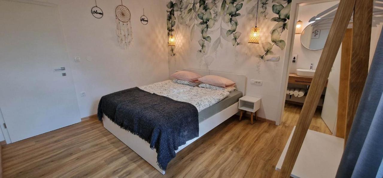 Hotel Samarin Črnomelj Exteriér fotografie